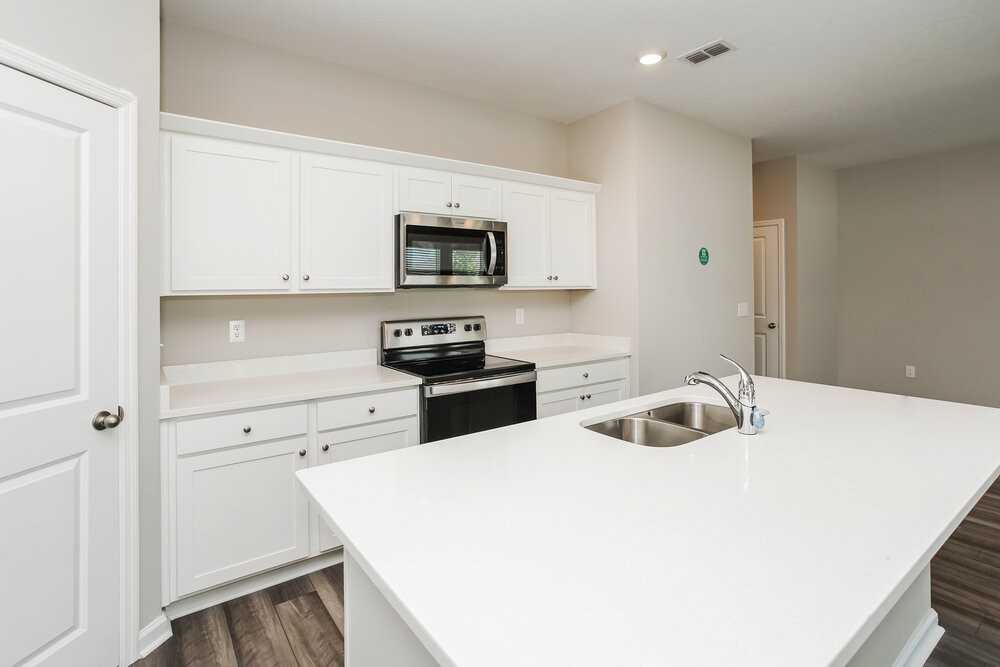 912 Kelly Fern Loop - Photo 7 of 17