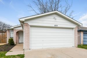 featured image of 1504 Woodhall Way
