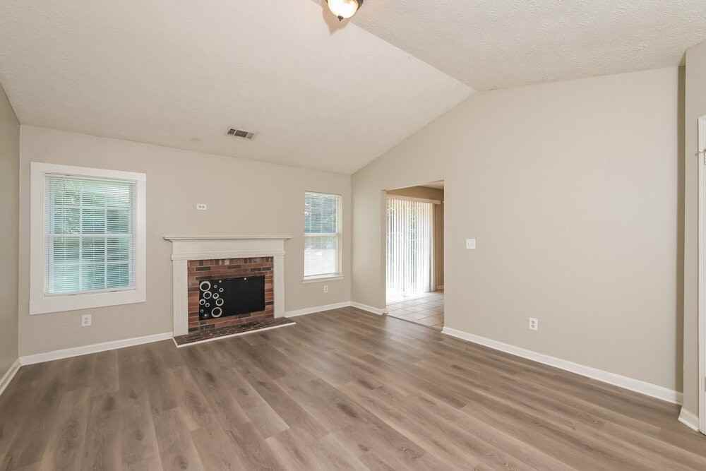 8756 Ansley Way - Photo 3 of 16
