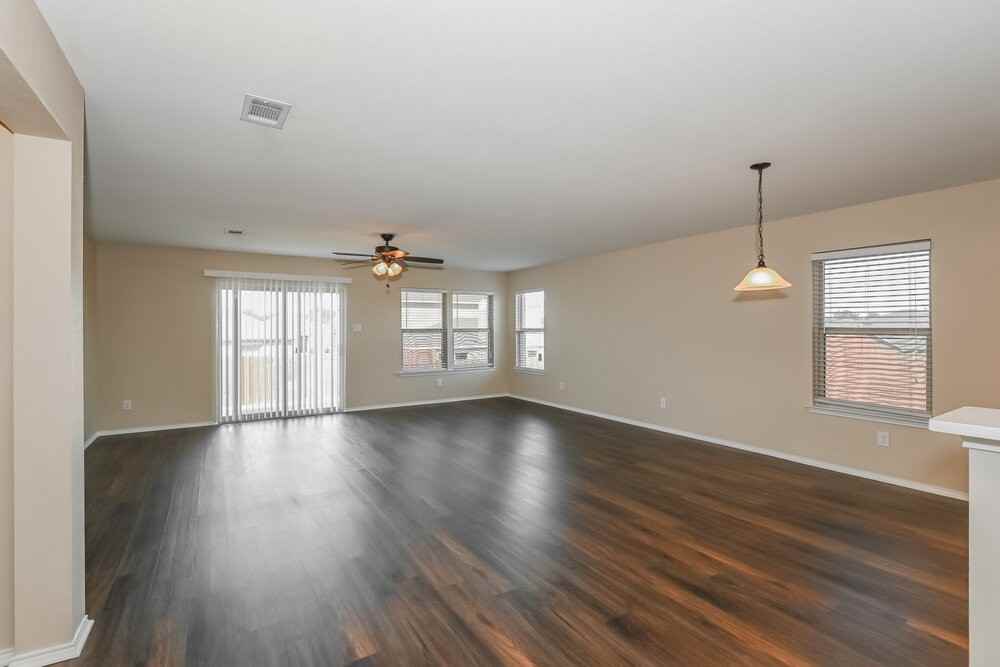 503 Tunnel St - Photo 3 of 16