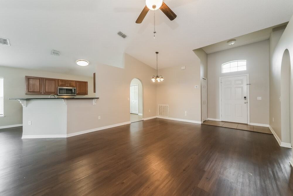 5470 Silver Thistle Ln - Photo 5 of 16