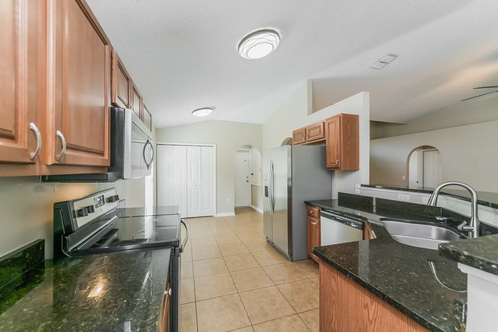 5470 Silver Thistle Ln - Photo 6 of 16