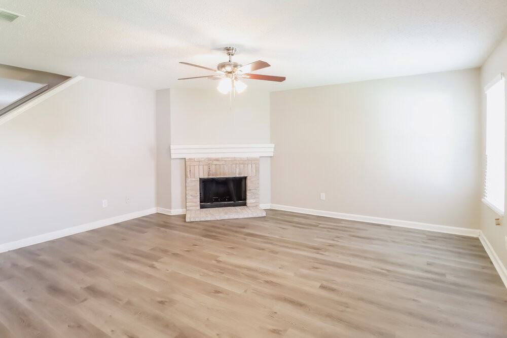 917 Salida Dr - Photo 5 of 17