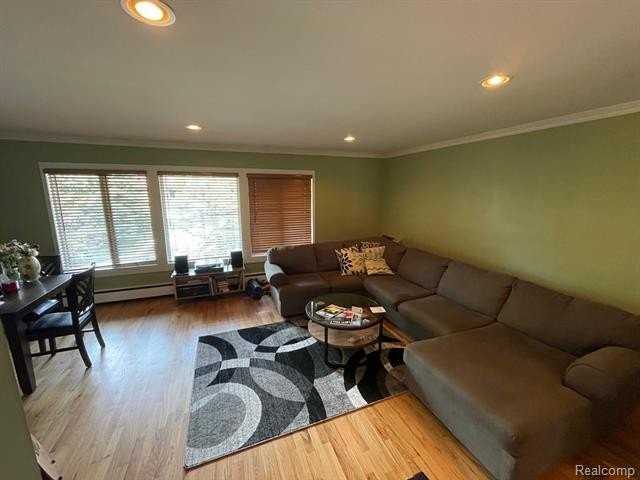 359 Concord Pl Apt 4 - Photo 4 of 34