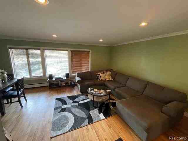 359 Concord Pl Apt 4 - Photo 5 of 34
