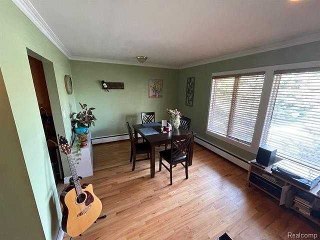 359 Concord Pl Apt 4 - Photo 7 of 34
