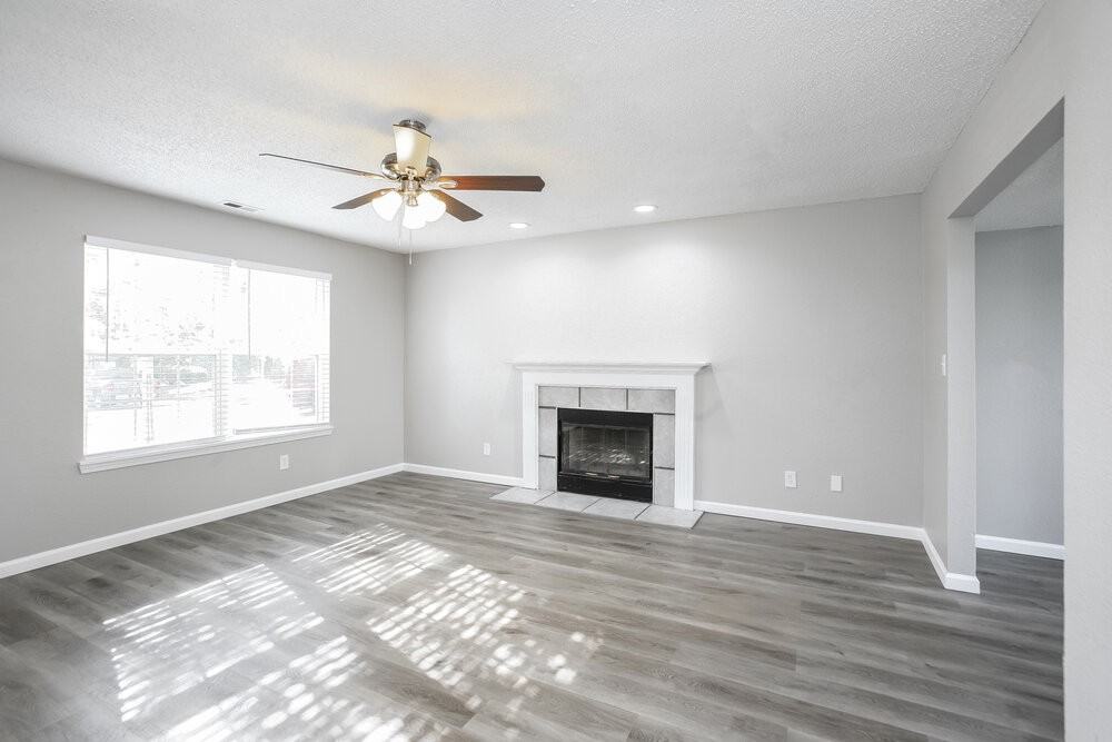 4029 Willow Ct - Photo 4 of 17