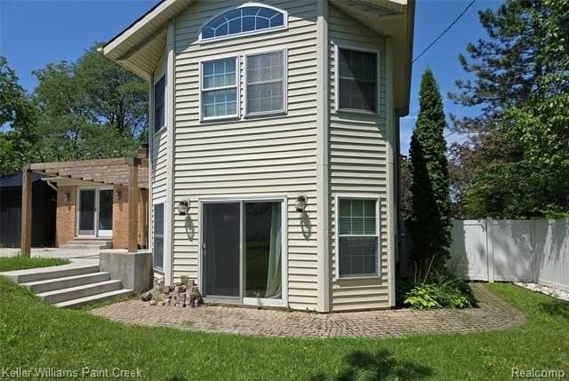 635 Cumberland St - Photo 3 of 37