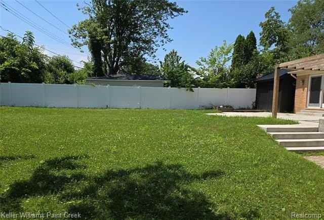 635 Cumberland St - Photo 6 of 37
