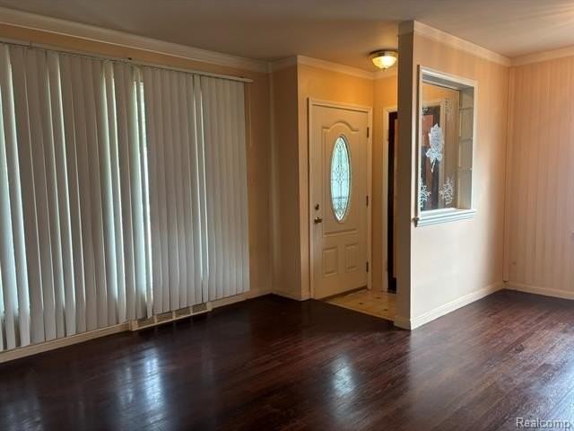23071 Ithaca St - Photo 4 of 27