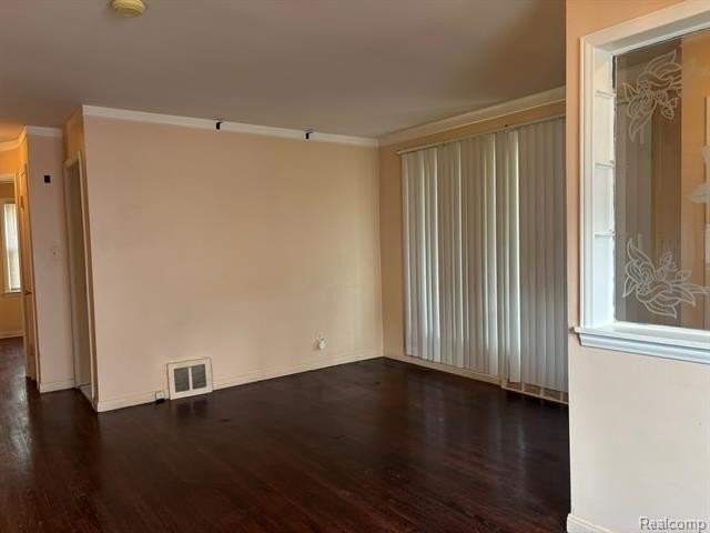 23071 Ithaca St - Photo 5 of 27