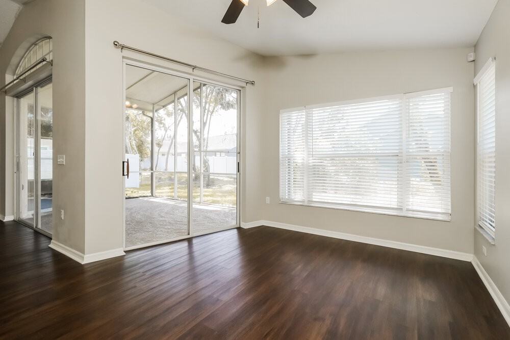 10836 New Brighton Ct - Photo 6 of 16