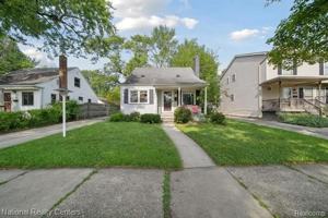 featured image of 3047 Cummings Ave