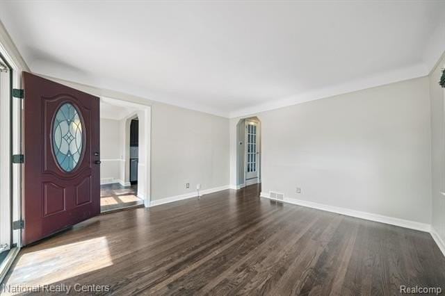3047 Cummings Ave - Photo 2 of 15