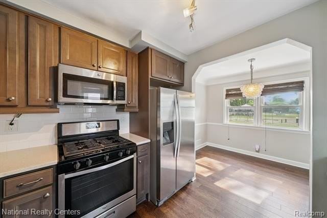 3047 Cummings Ave - Photo 4 of 15