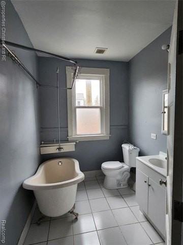 611 E Bethune St - Photo 3 of 8