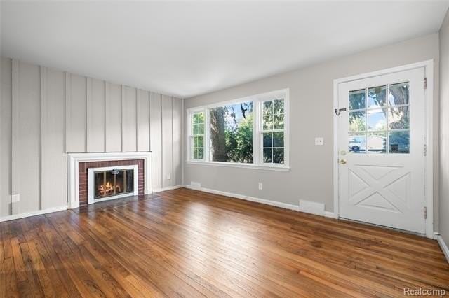 1847 Packard St - Photo 5 of 15