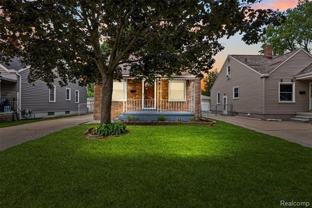 825 N Edison Ave - Photo 1 of 1
