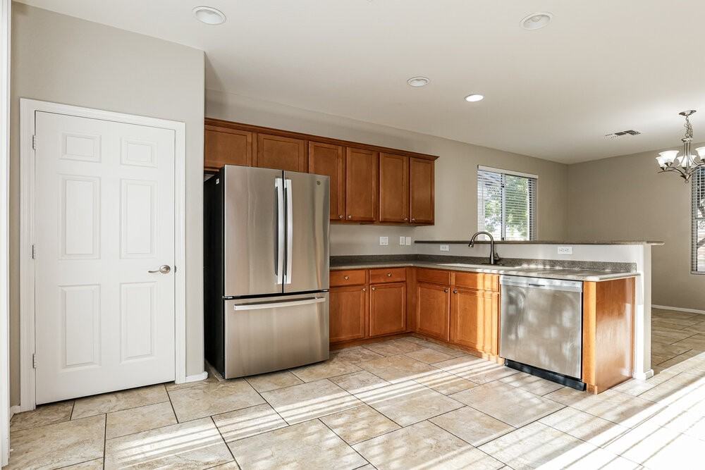 5416 W Fulton St - Photo 7 of 17