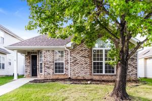 featured image of 1101 Village Trl