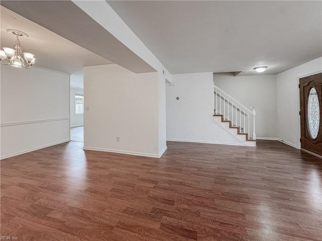 3901 Quartz Ln - Photo 5 of 38