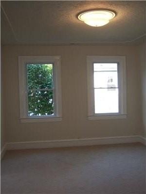 438 Lee St - Photo 4 of 6