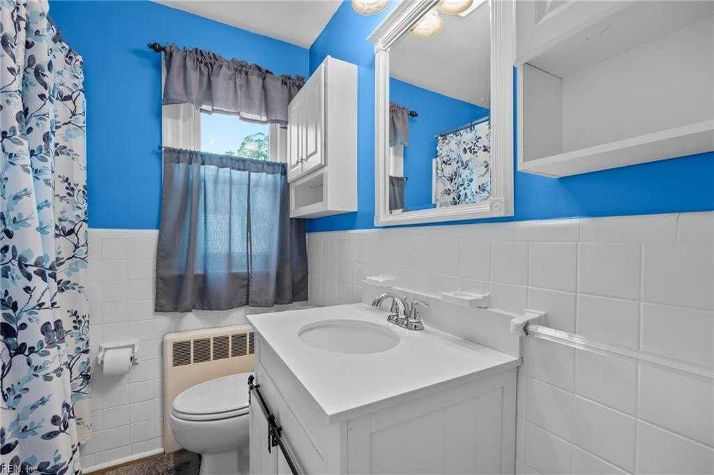 8901 Granby St - Photo 6 of 16