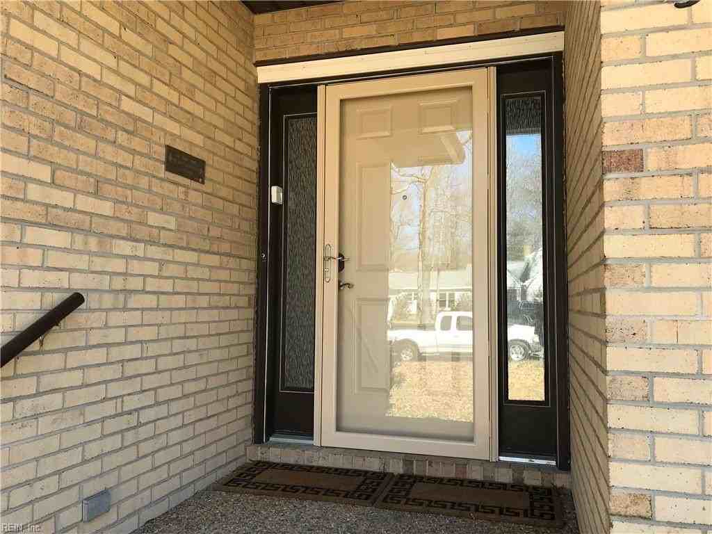 31 Valmoore Dr - Photo 2 of 16