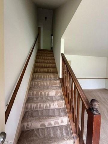 520 Heacox Ln - Photo 5 of 30