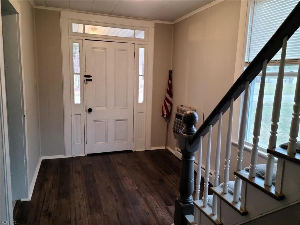 1437 Fentress Rd - Photo 2 of 33