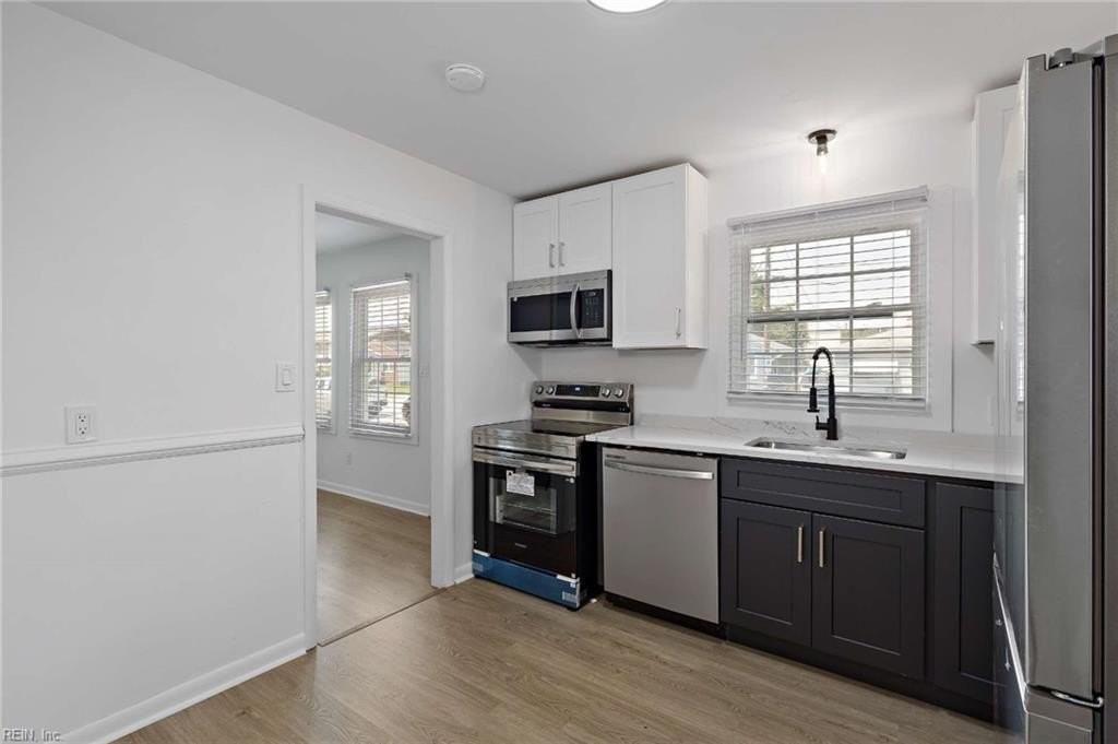 906 37th St - Photo 5 of 9
