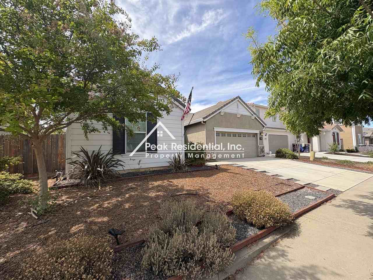 3490 Edington Dr - Photo 2 of 29