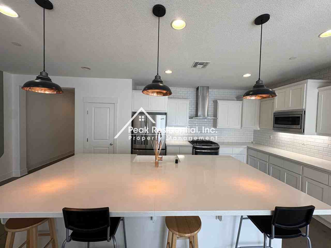 3490 Edington Dr - Photo 7 of 29