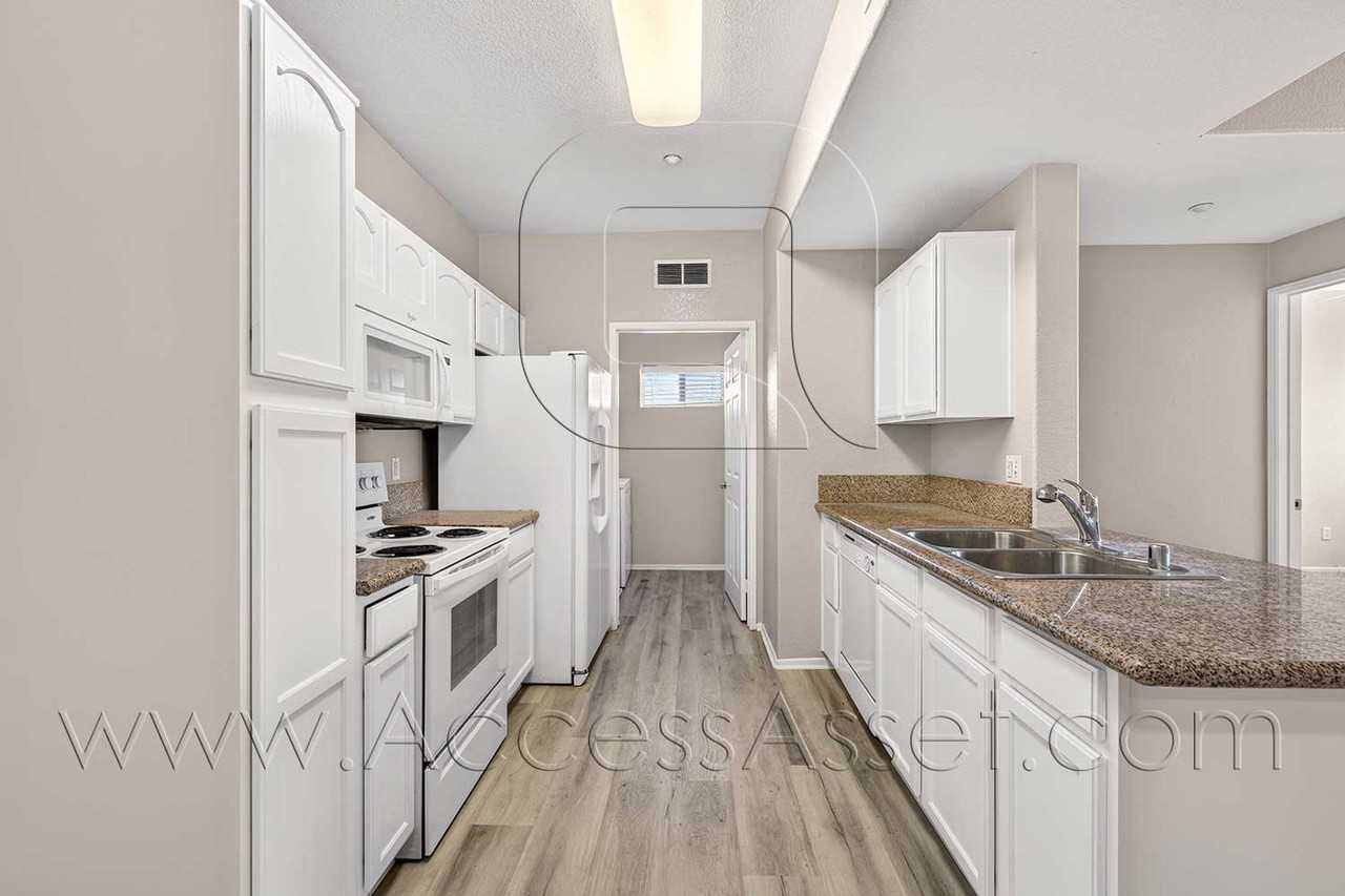 41410 Juniper St #1721 - Photo 6 of 18