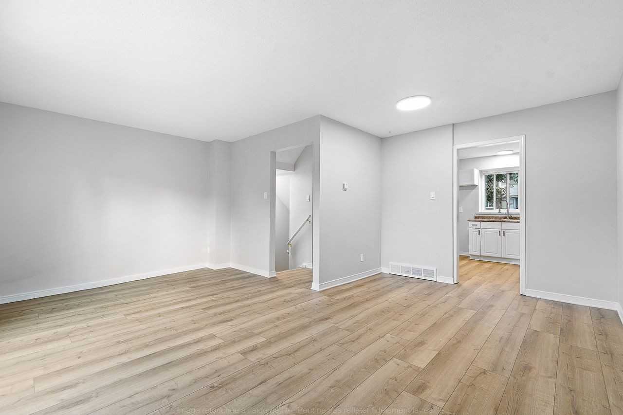 176 Barrow Cres - Photo 6 of 24