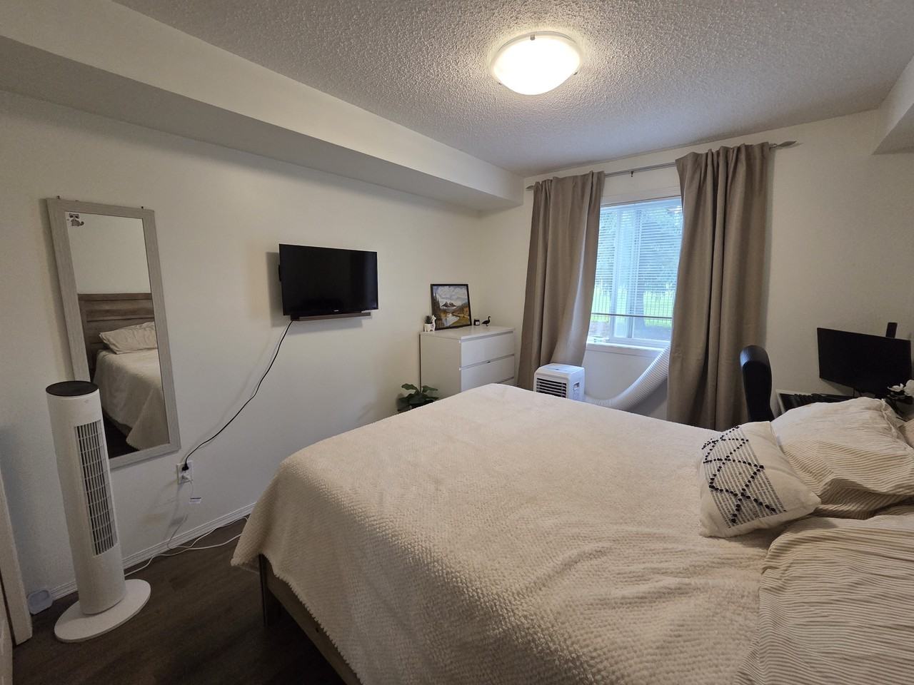 13635 34 St Nw - Photo 4 of 12