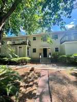 featured image of 13 Cromwell Pl
