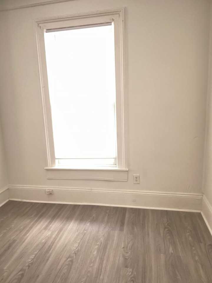 806 N 5th Ave #B - Photo 4 of 9