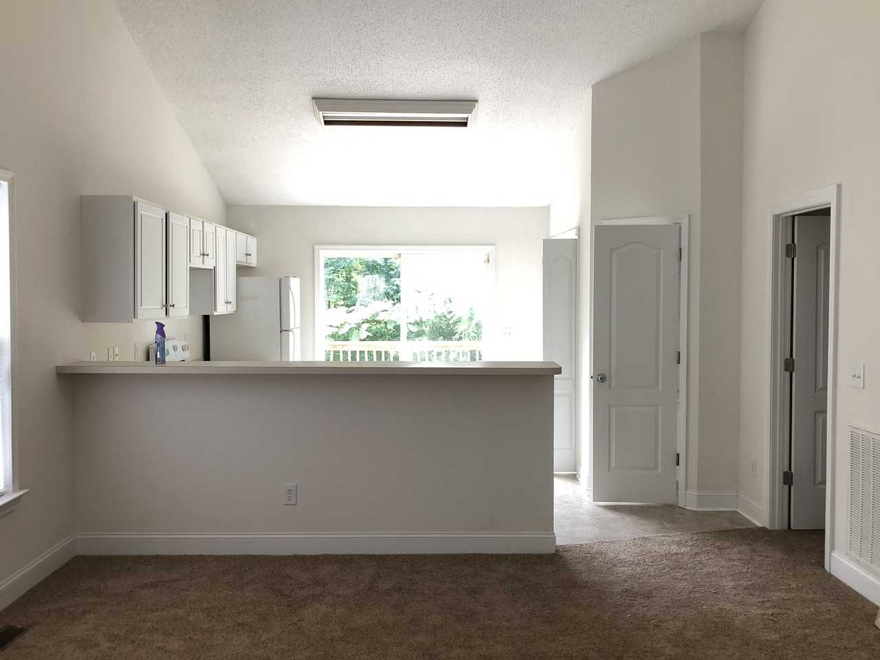 3522 Riverside Dr - Photo 2 of 13