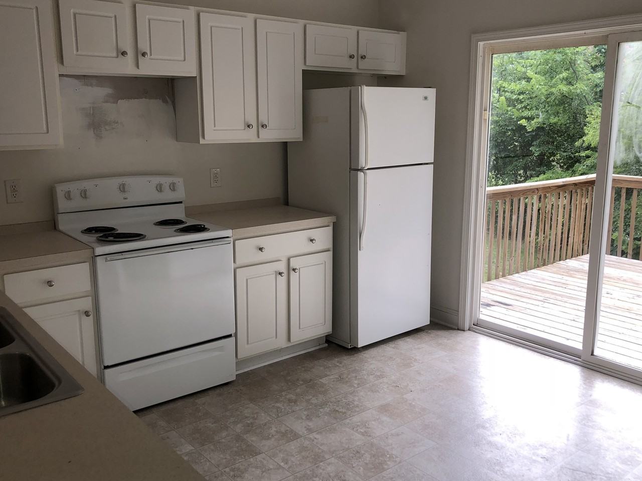 3522 Riverside Dr - Photo 4 of 13