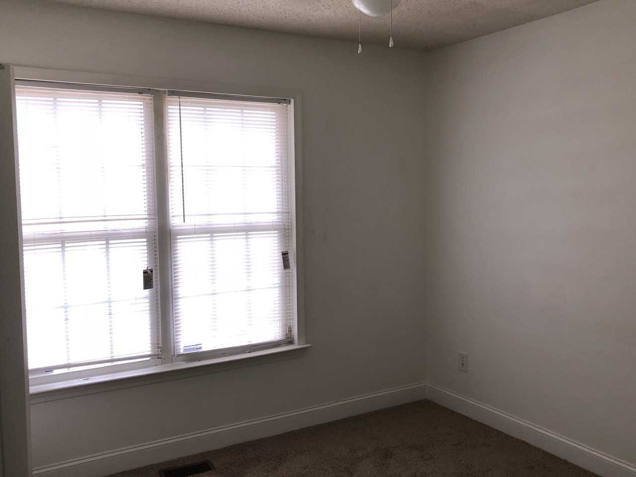 3522 Riverside Dr - Photo 7 of 13