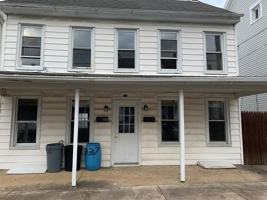 featured image of 237 S Mulberry St