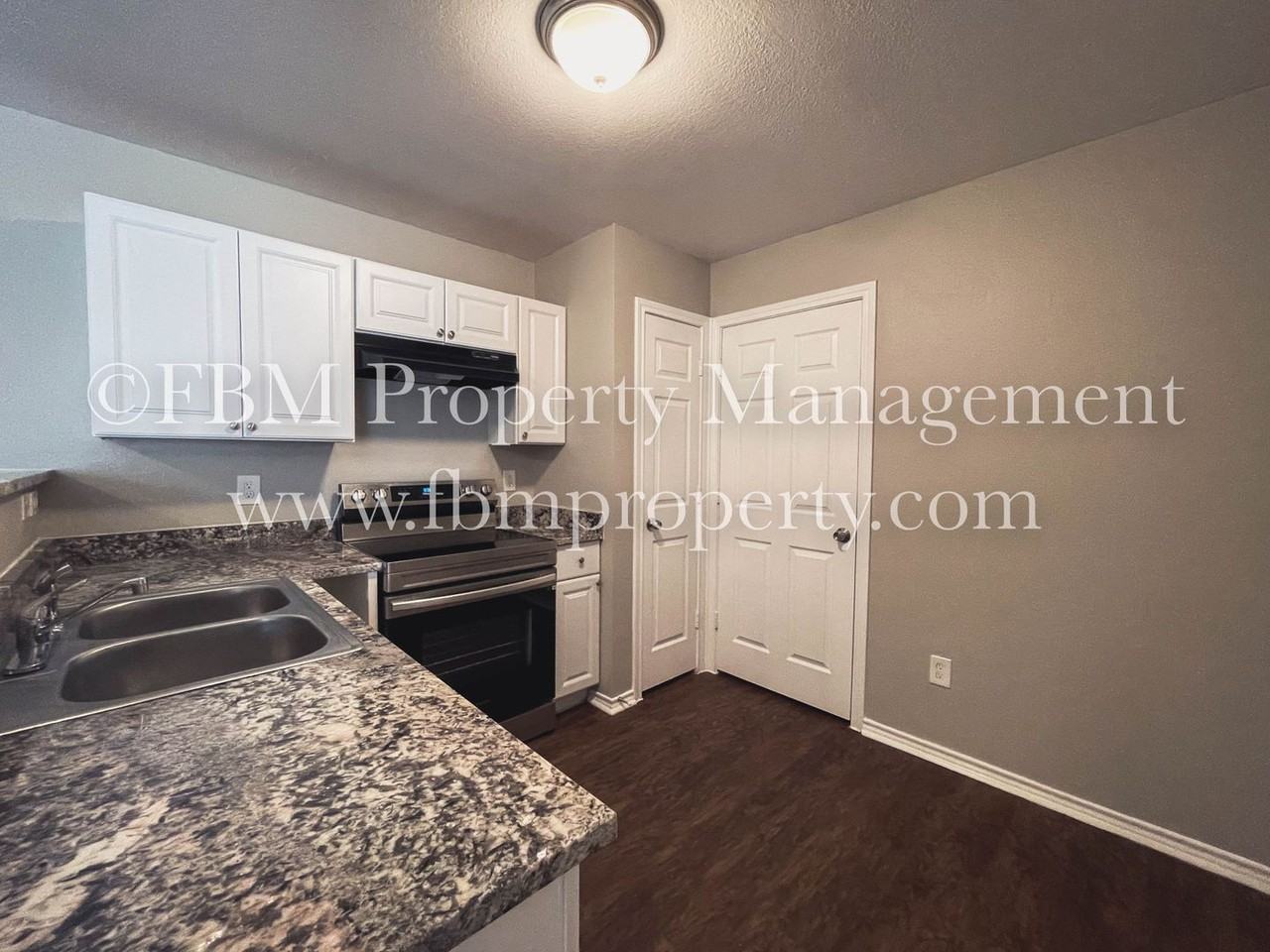 1514 Drexel Dr - Photo 4 of 13