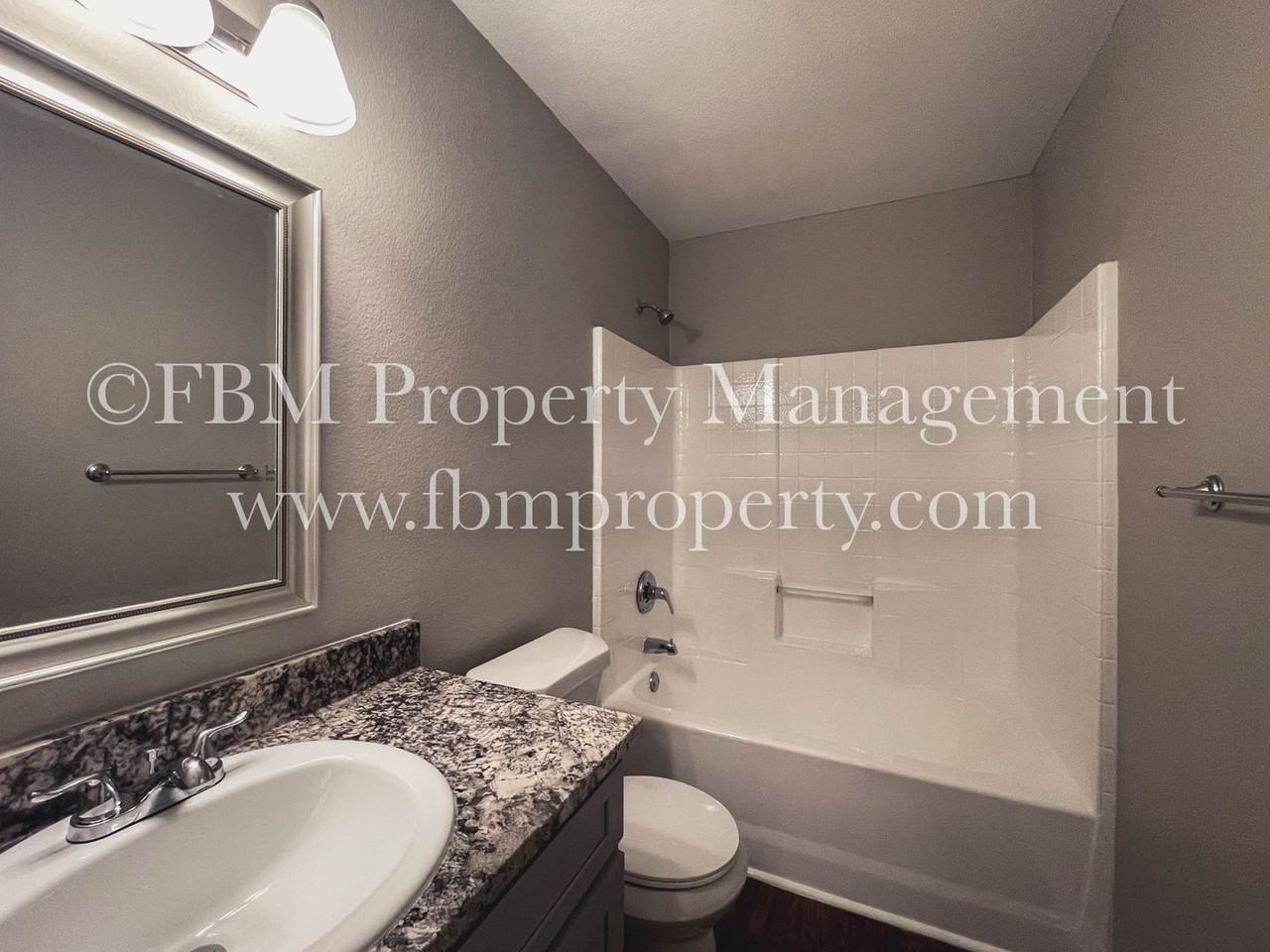 1514 Drexel Dr - Photo 7 of 13