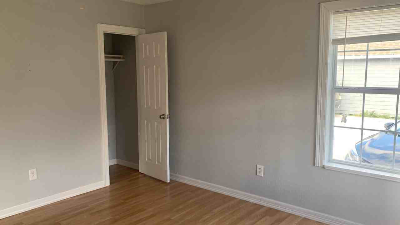 3817 Wipprecht St #A - Photo 3 of 8