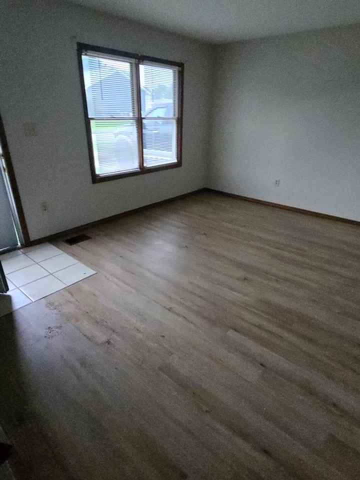 1328 Bingham Dr - Photo 3 of 27