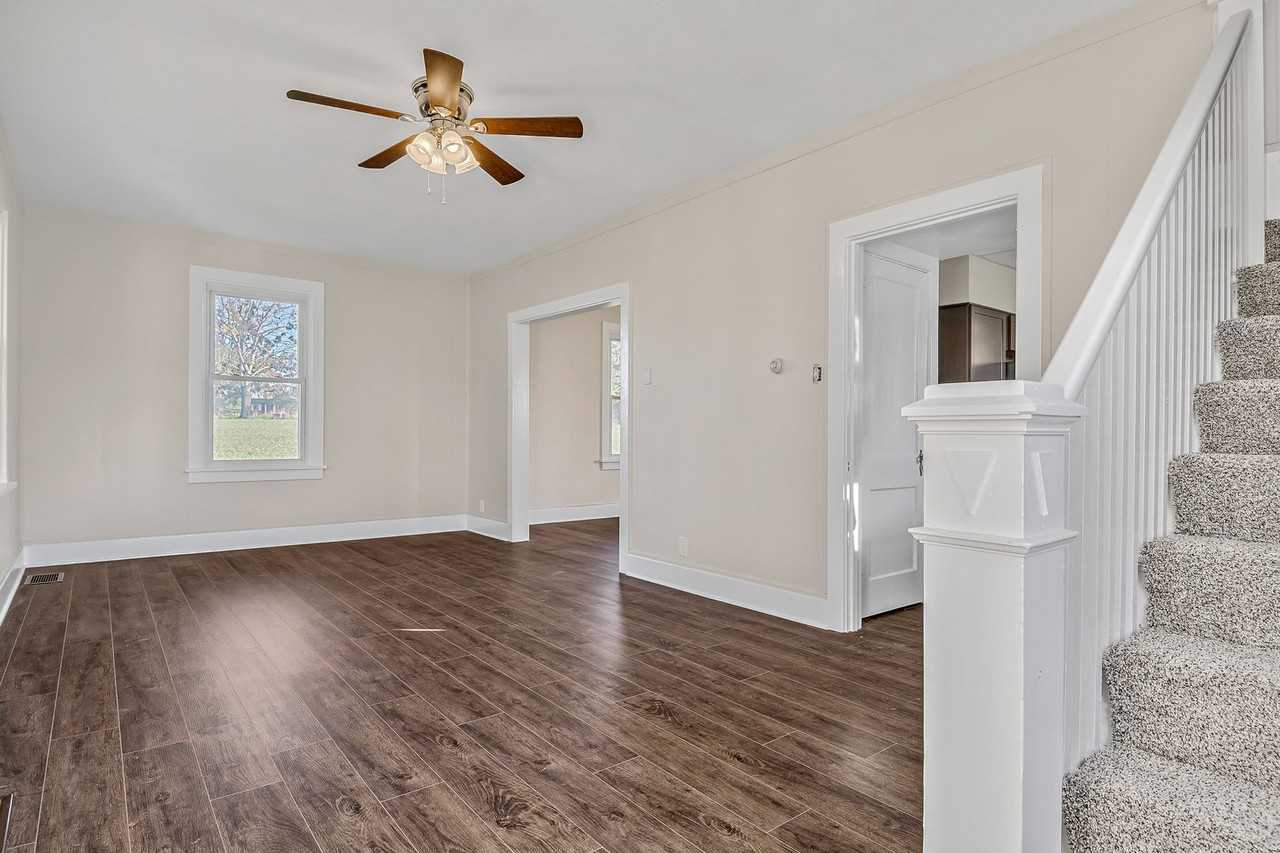 206 Hershey Rd - Photo 4 of 26
