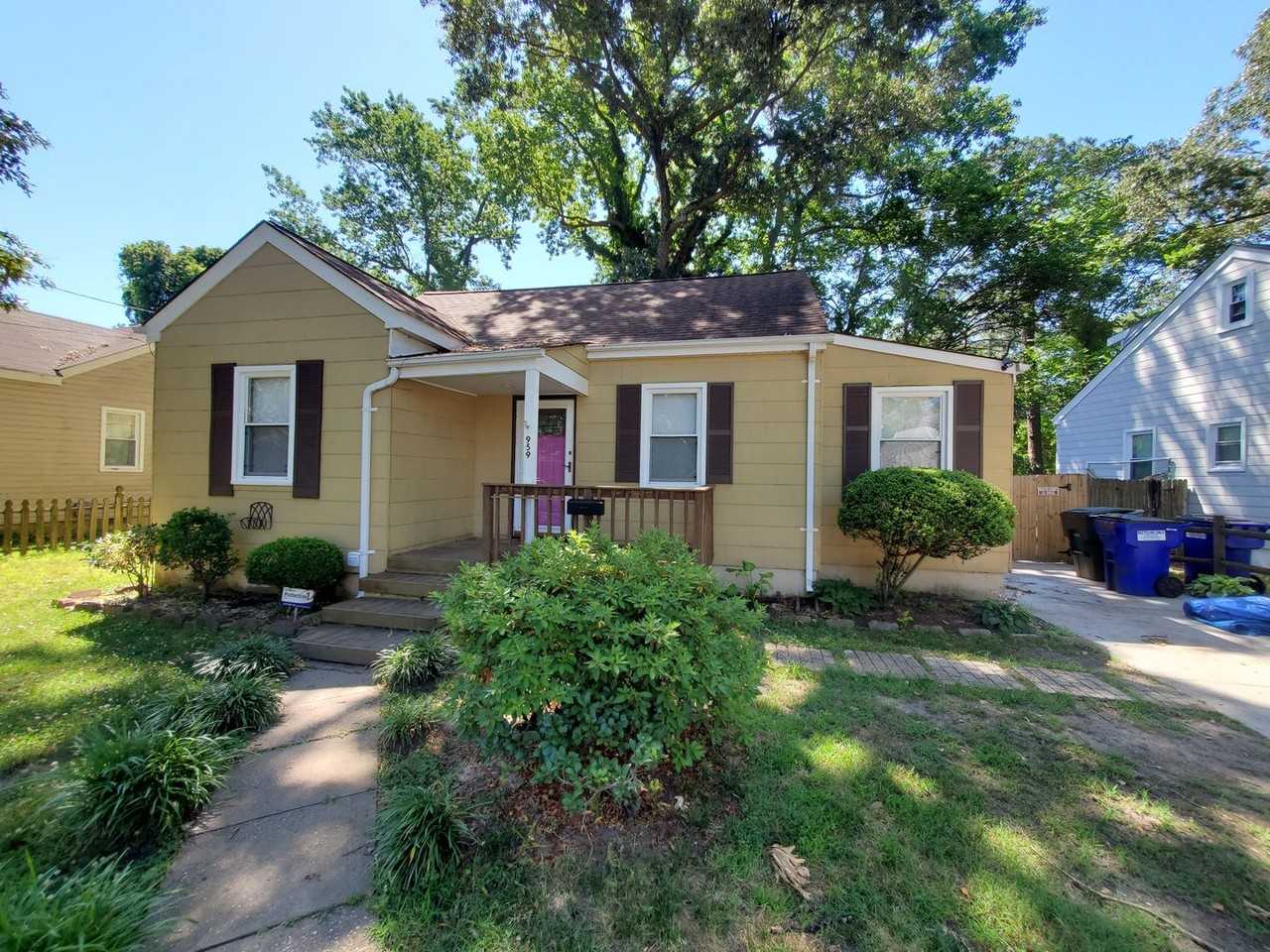 959 Winward Rd - Photo 2 of 21