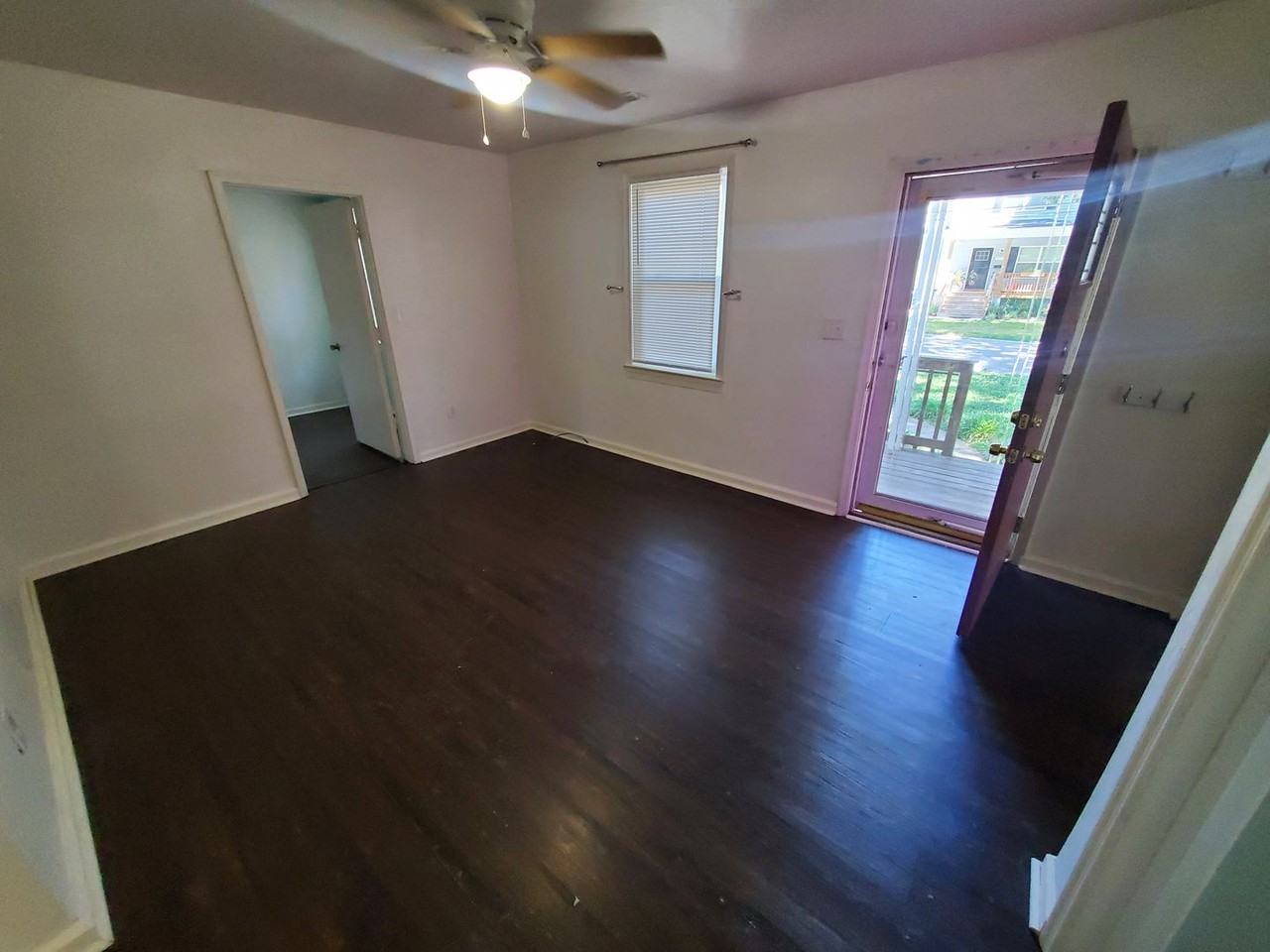 959 Winward Rd - Photo 5 of 21