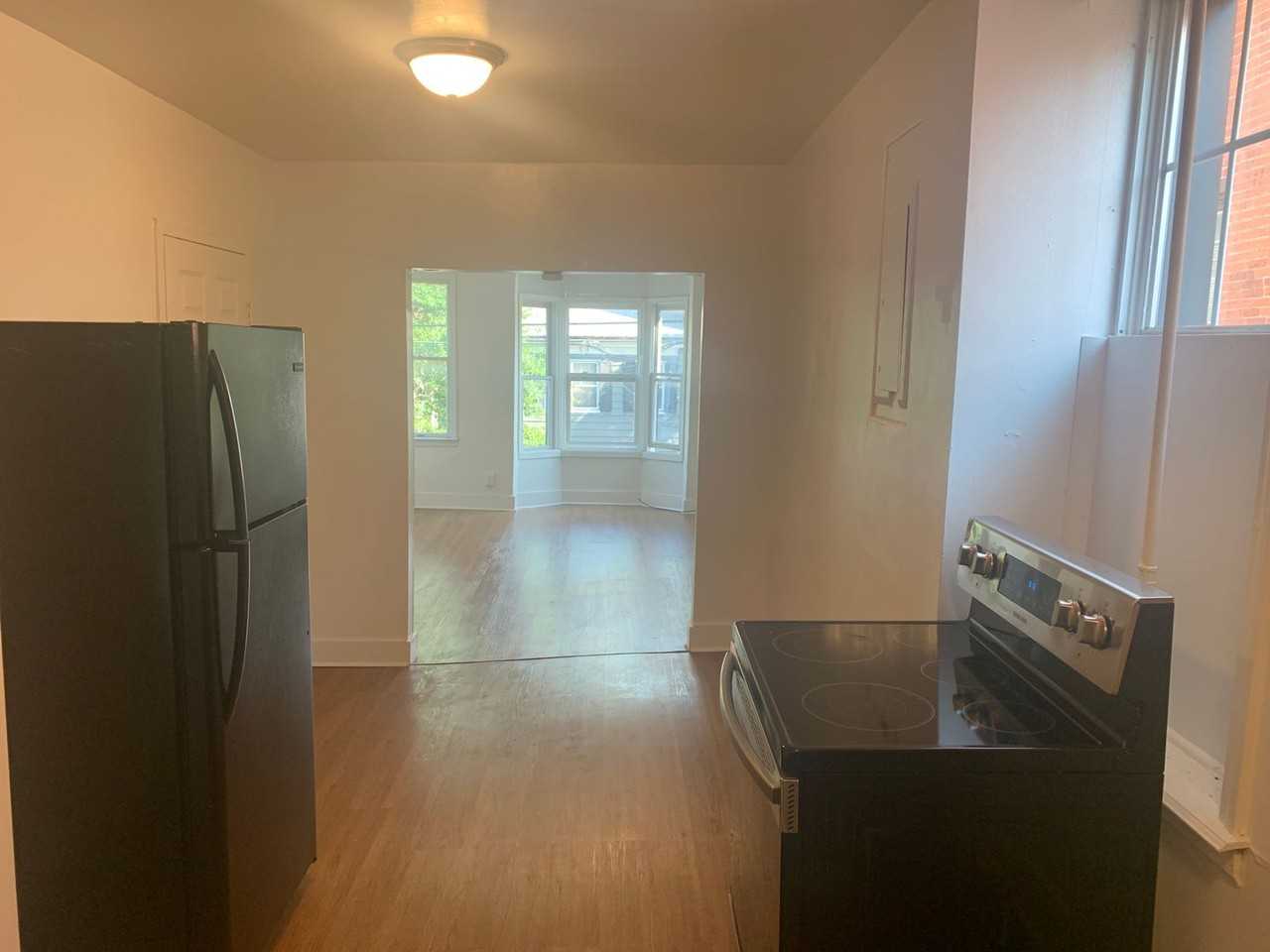222 E Philadelphia St #3 - Photo 6 of 12